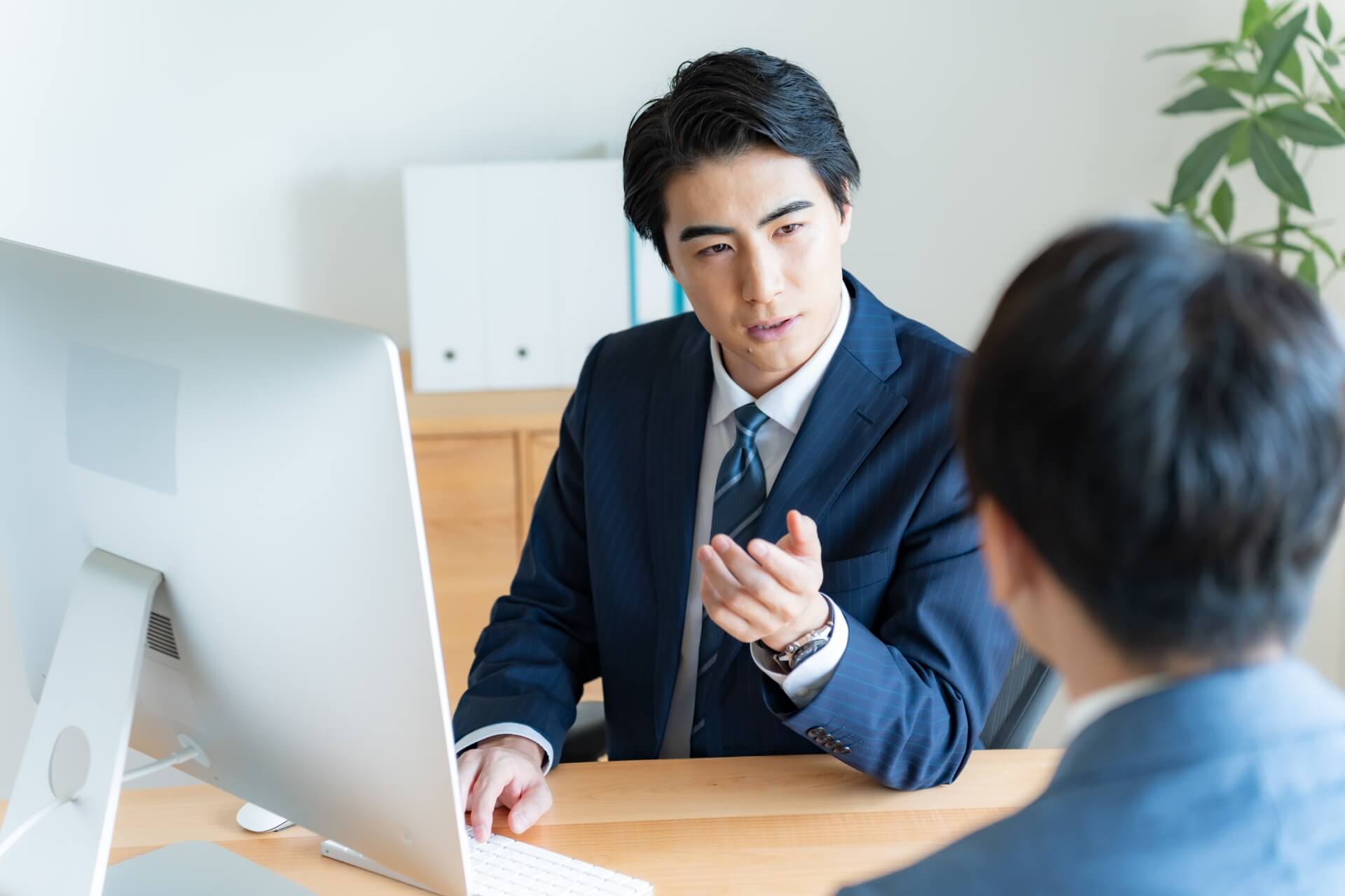 行政書士に建設業許可を依頼した場合の相場